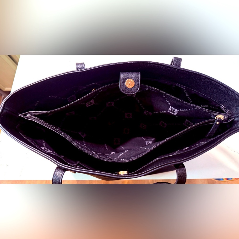 Women’s Anne Klein - Solid Black Faux Leather Tote Handbag - Excellent Condition - Picture 7 of 12